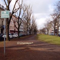  Willy-Brand-Anlage/Grünanlage?, Blick zur Fürther Freiheit, zwischen Königswarterstraße und Rudolf-Breitscheid-Straße, Foto P. Frank.